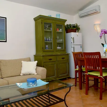 Villa Familyhomesea Belvedere *